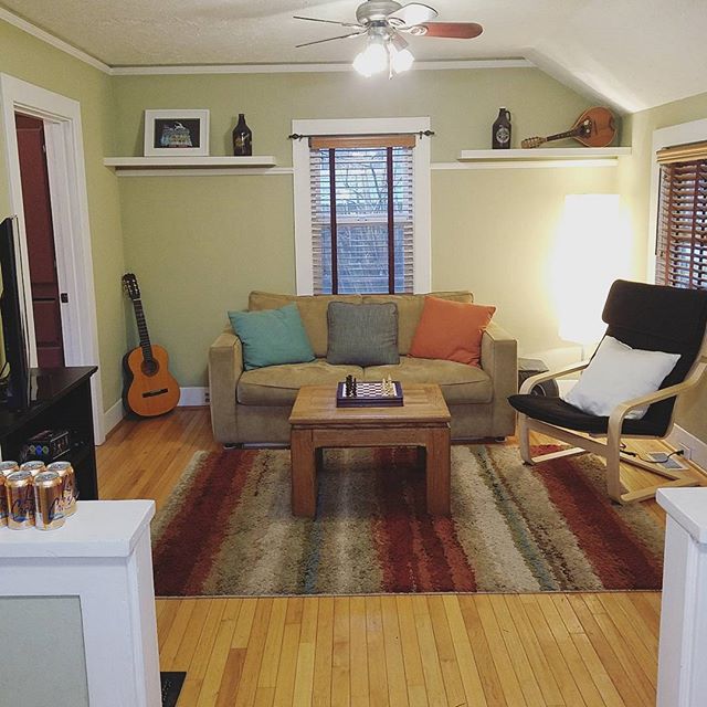 I'm hosting an adorable open house today at 3275 NE Holman! Built in 1900 and full of charm. Come check it out before 3pm! Listed by @erinprimrose for $330k. #livingroomrealty #wheresyourlivingroom #makeroomtolive #portlandrealestate